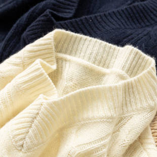 特 法柜100羊毛复古绞花V领毛衣D女79F7 H春上7号 上身太好看了