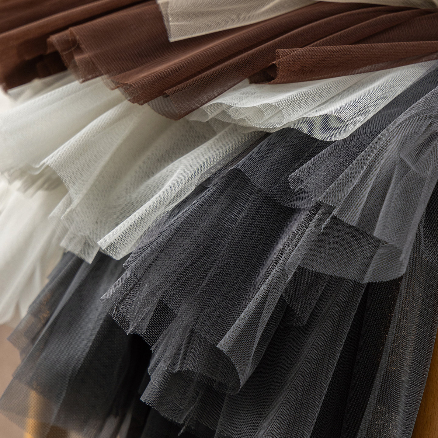 法柜6M大裙摆松紧腰A字网纱半裙