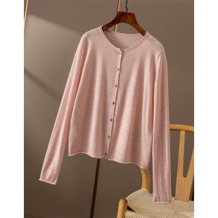 精纺68支100羊绒卷边圆领毛衣开衫 春天家 女5U02 秒 ￥779