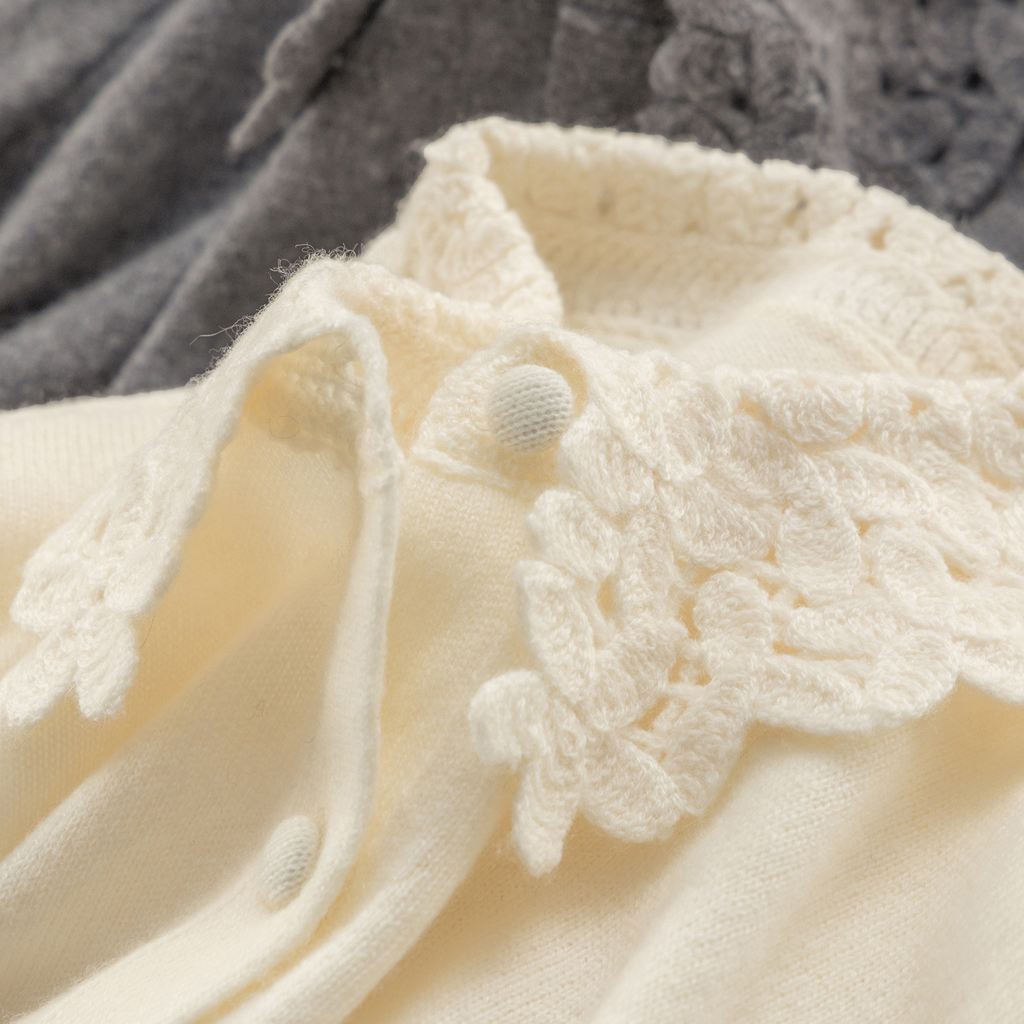 法G羊毛+羊绒钩花镂空花边领毛衣