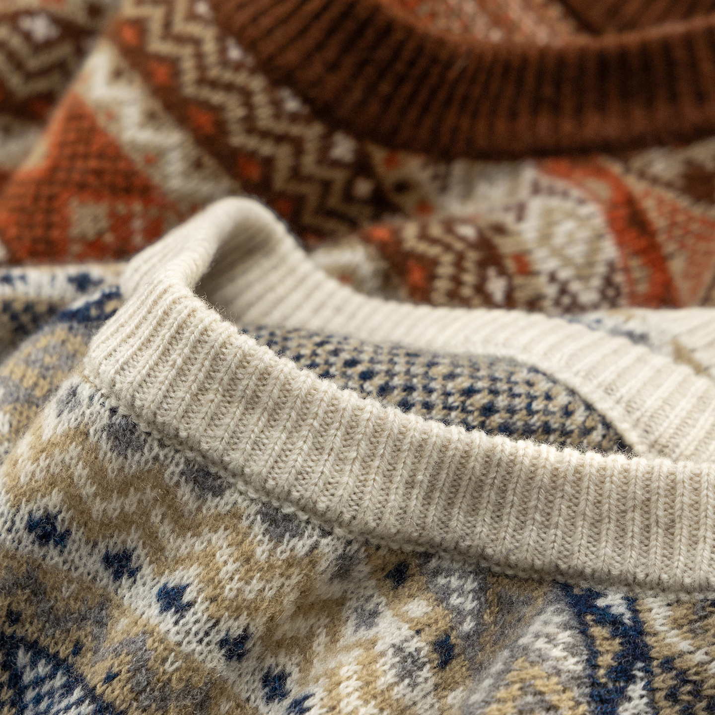 法柜高品质100羊毛圆领提花毛衣