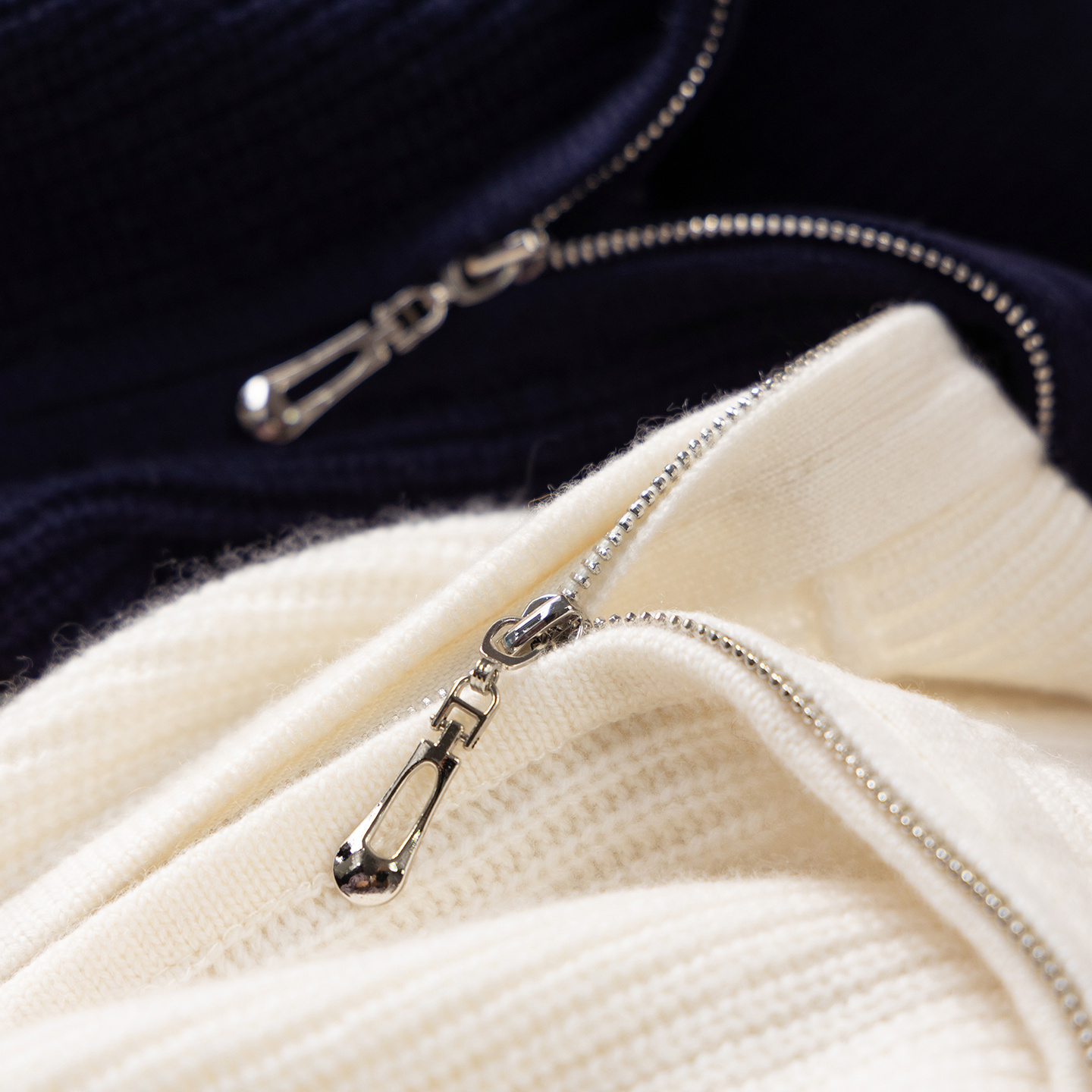 意D利康赛妮羊绒羊毛半开襟马甲