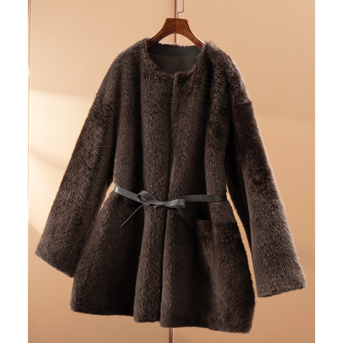 法柜W+南非琎口皮毛一体皮草大衣