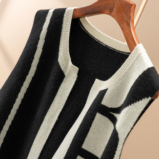 H春上7号 北欧100山羊绒黑白撞色提花毛衣马甲D女94E9 高级叠搭
