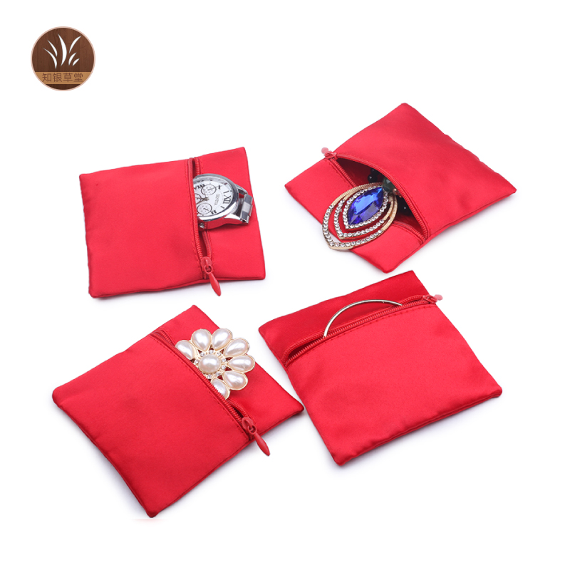 方缎面大红纯色拉链包饰品首饰