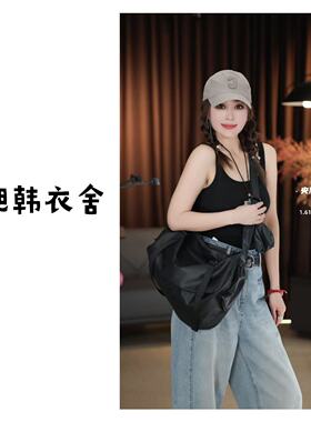 Han YiShe/韩衣舍铛铛 休闲旅行大包防水单肩工装包运动潮