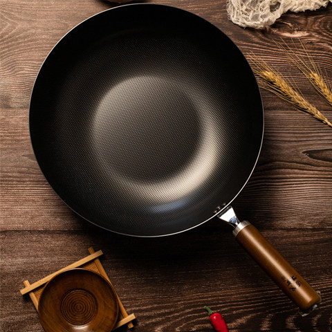 日本制进口吉川纯铁锅极铁炒锅乡技木柄不易粘锅熟铁平底锅无涂层