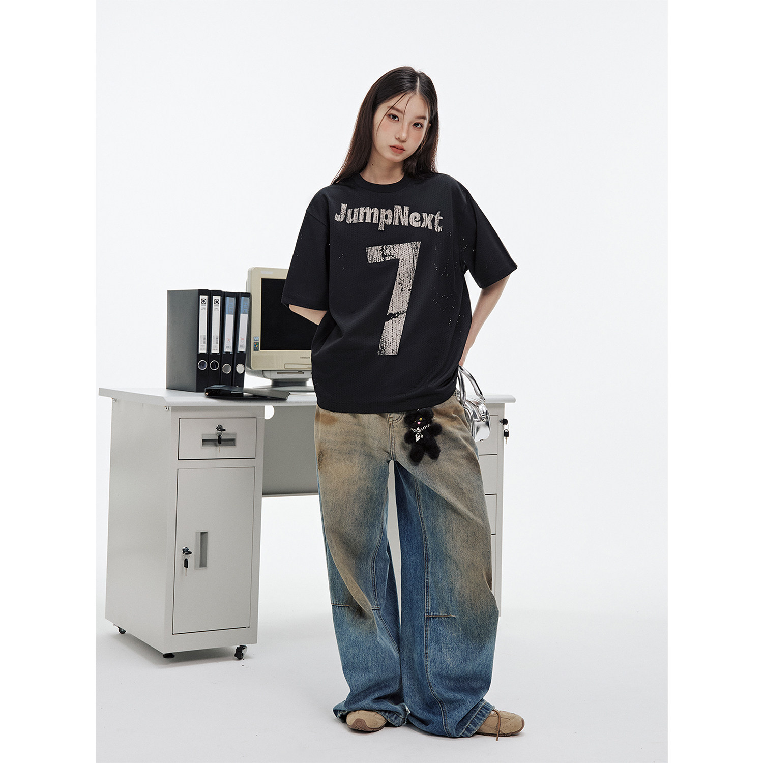 JUMPNEXT小众数字印花复古短袖