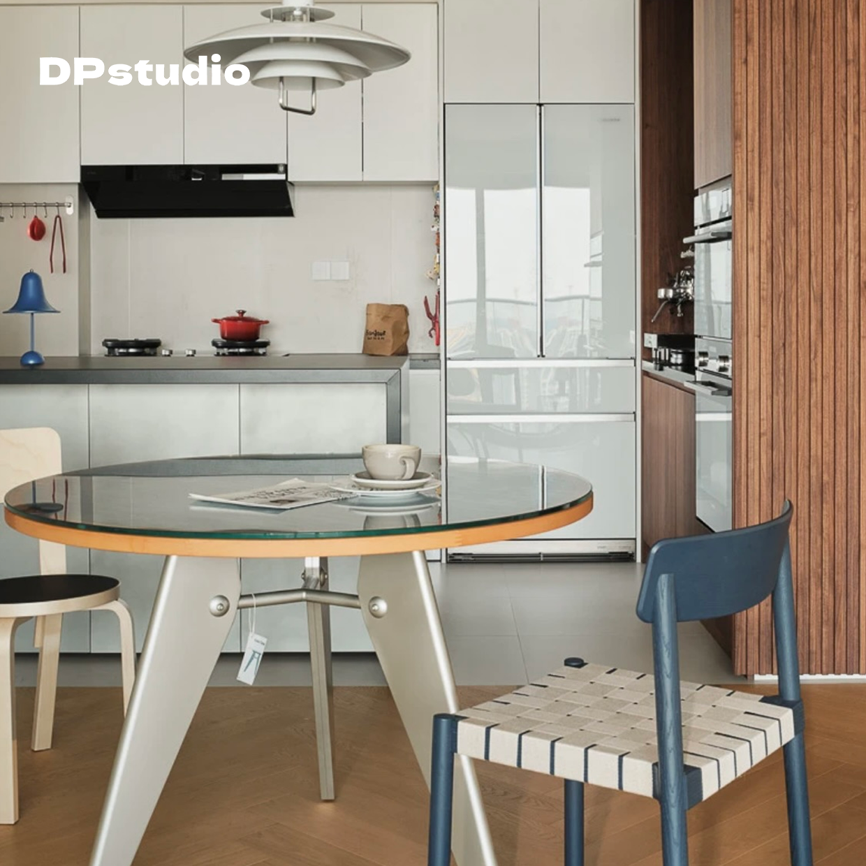 包豪斯不锈钢圆形饭桌北欧现代家用小户型实木门饭桌中古拼色圆桌,住宅家具,玻璃餐桌,淘宝优惠券,粉丝福利购,淘宝优惠卷