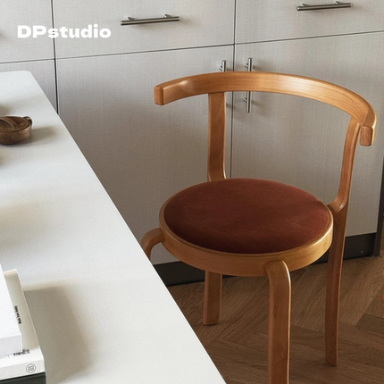 中古风实木餐椅北欧家用可叠放软包靠背椅小户型设计师单人餐桌椅