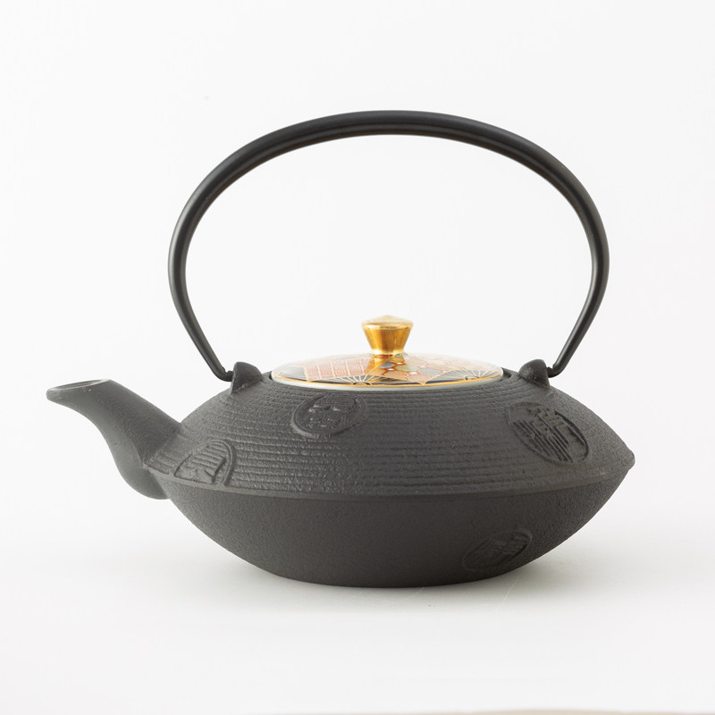 日本原装进口T-nishikawa纯手工金彩六小纹茶具铸铁茶壶 900ml