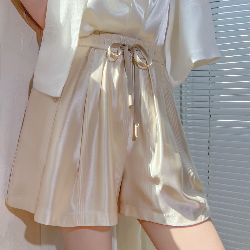 冰丝醋酸短裤女夏薄天丝缎面垂顺显高小个子高腰显瘦阔腿休闲热裤