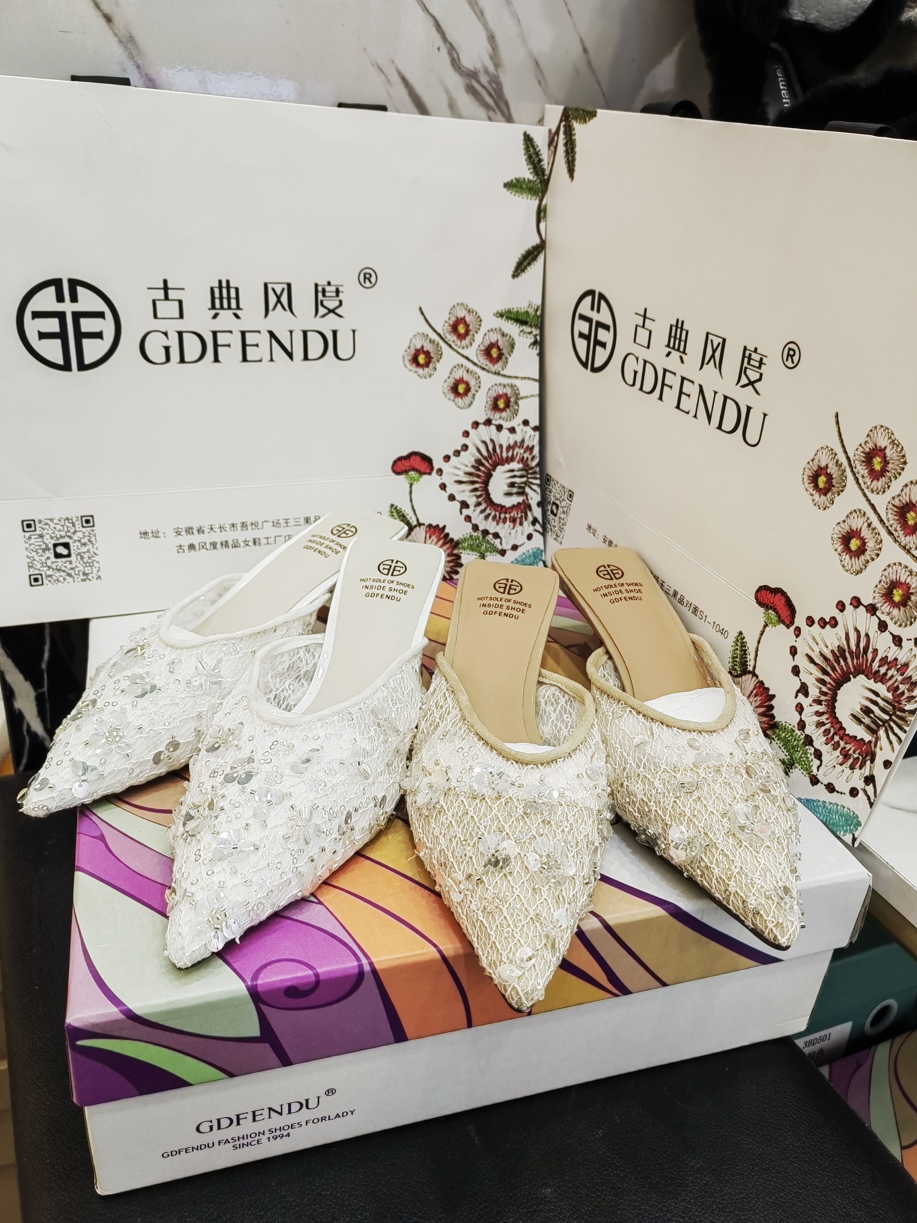 古典风度亮片半拖鞋女夏季外穿高跟鞋细跟尖头猫跟软底一字拖女鞋