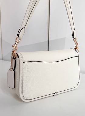 新品蔻C女包bryn n腋下包 老花单肩翻盖包，白搭斜挎女包包，