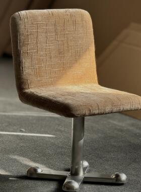 ClassicReborn中古奶油办公椅现代简约家用靠背椅设计师布艺椅子