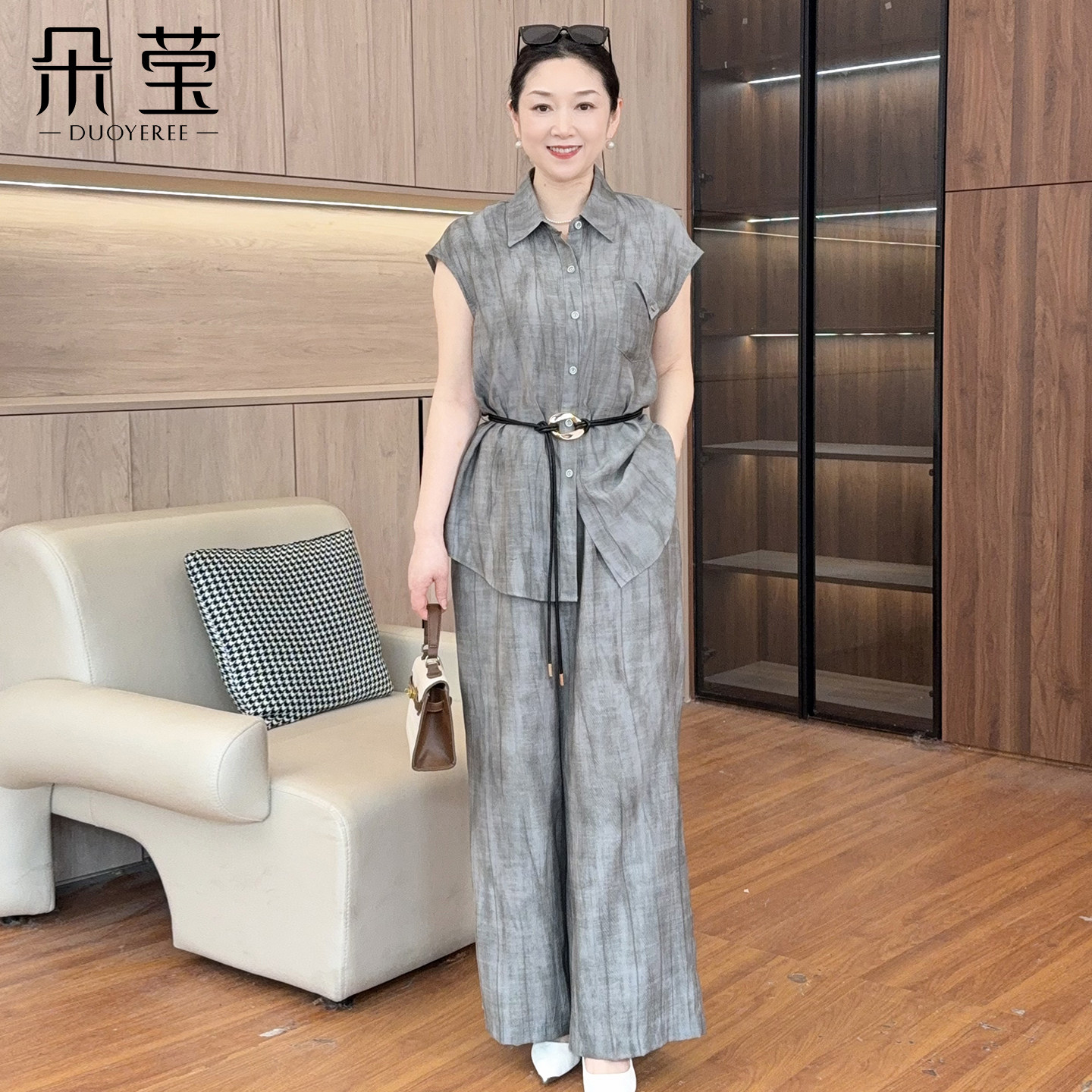 朵莹妈妈夏装时尚职业装套装2026新款中年女装中老年高级感两件套