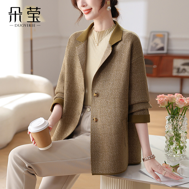 妈妈春装外套中长款西装中年女洋气针织开衫中老年春秋季气质套装