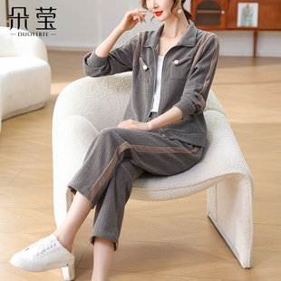 中老年百搭款 媽媽休閑運(yùn)動服套裝 春秋季 中年女洋氣外套短款 兩件套
