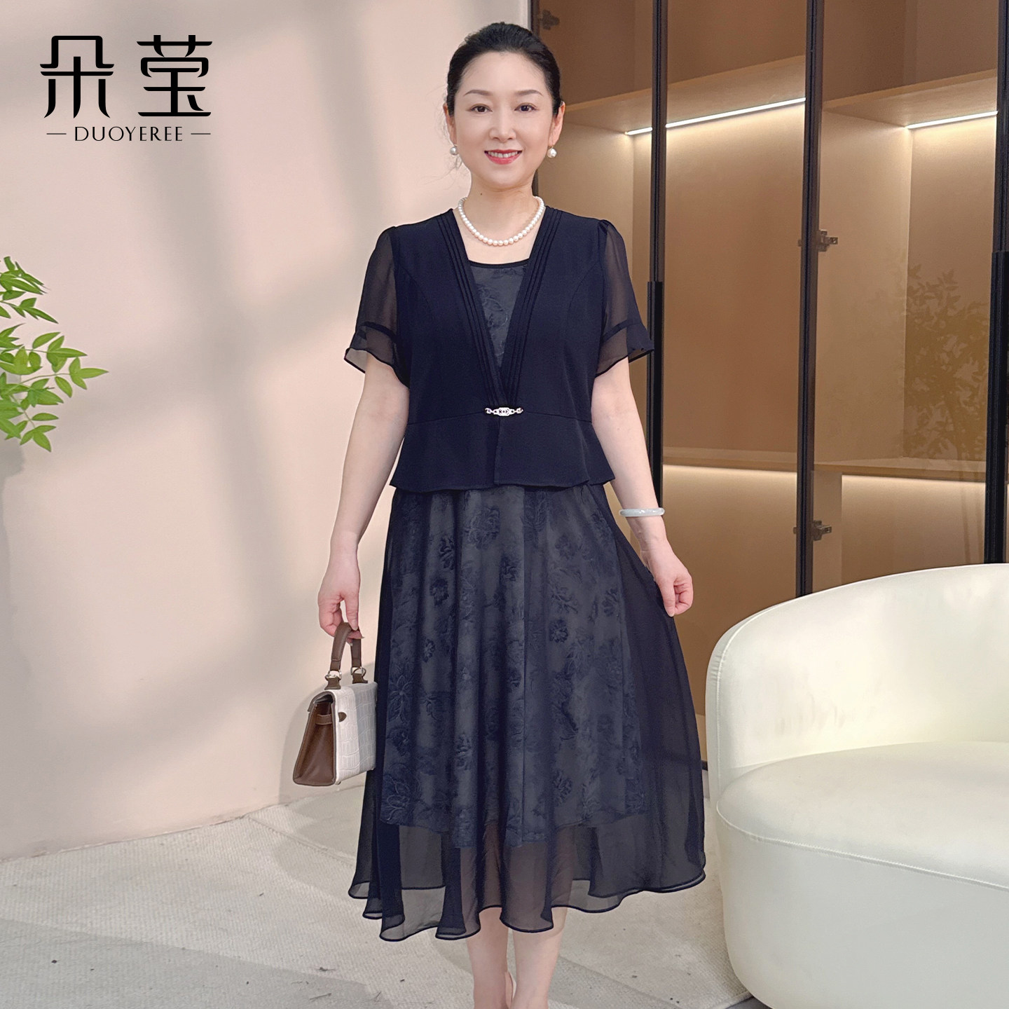 朵莹妈妈夏装新中式连衣裙2026新款中年女装中老年假两件雪纺裙子
