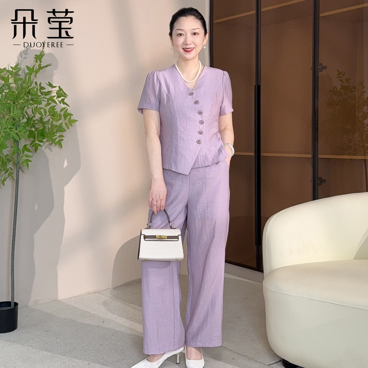 朵莹新款妈妈夏装高端亚麻套装中年女中老年休闲上衣两件套母亲节