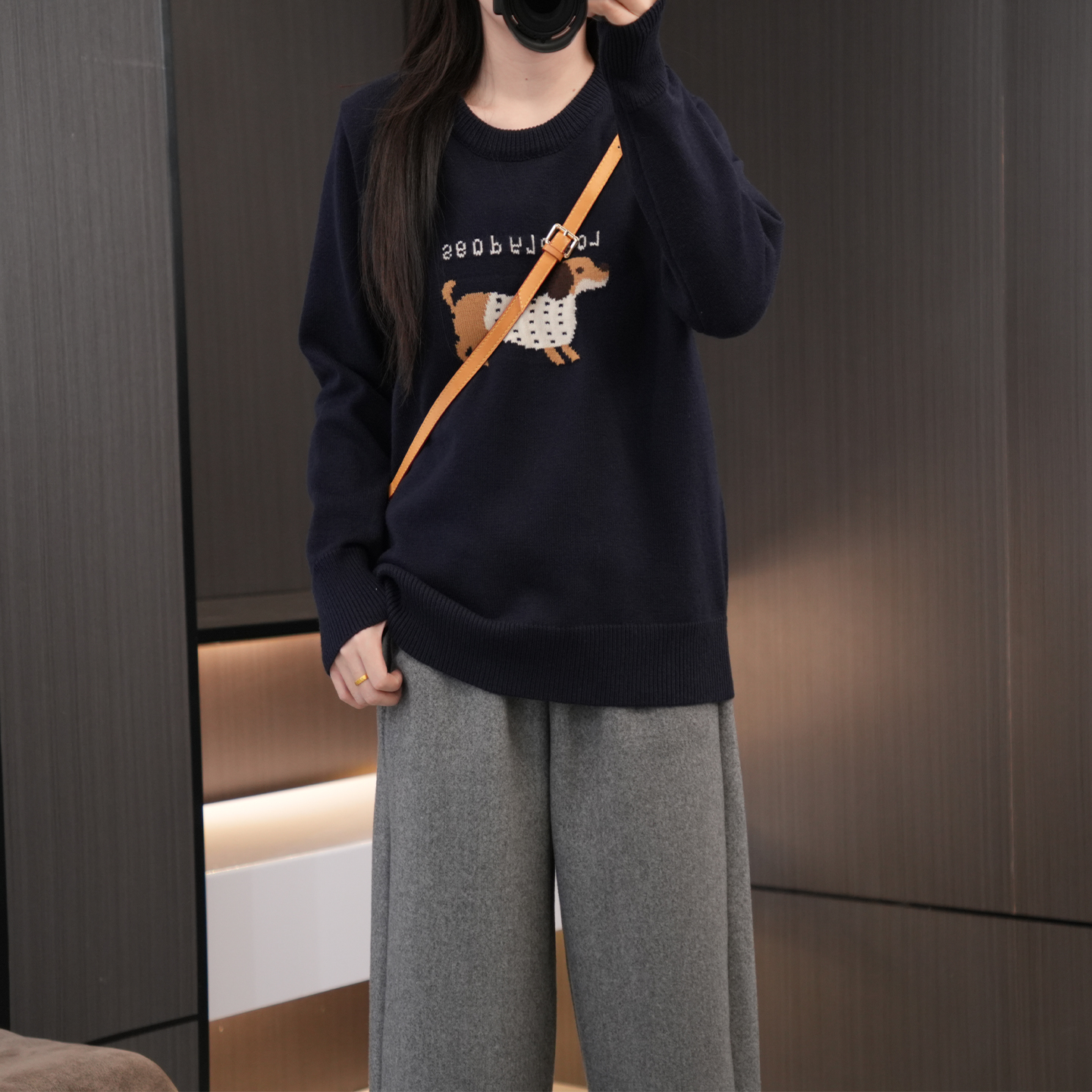 闭眼入高颜值字母小狗百搭毛衣