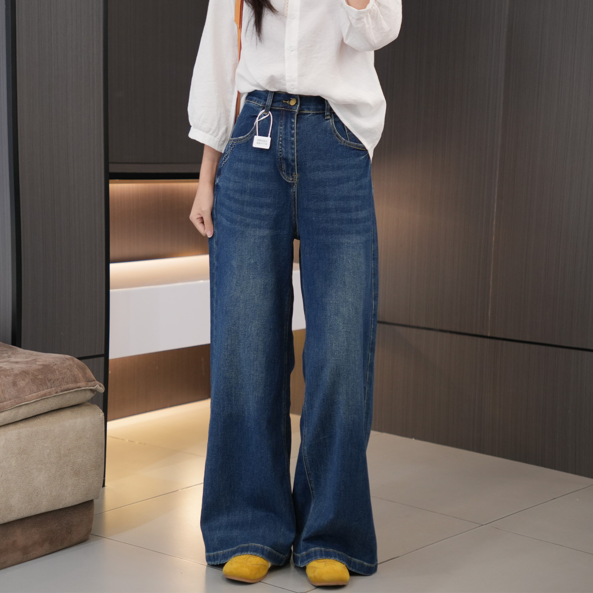 秋季必入高腰显瘦发泡字母阔腿裤