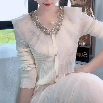 气质烫钻荷叶边长袖针织衫女