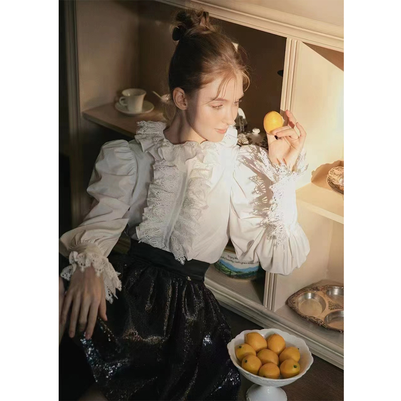 修身型法式长袖蕾丝花边镂空衬衫
