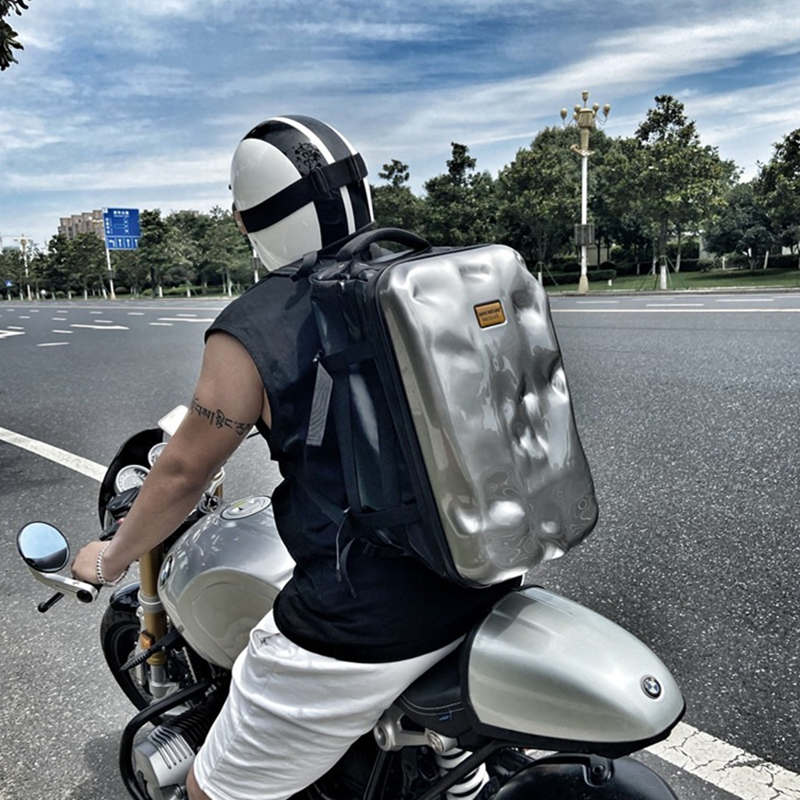 双肩包男潮流防水机车包运动旅行骑行健身背包男女轻便休闲