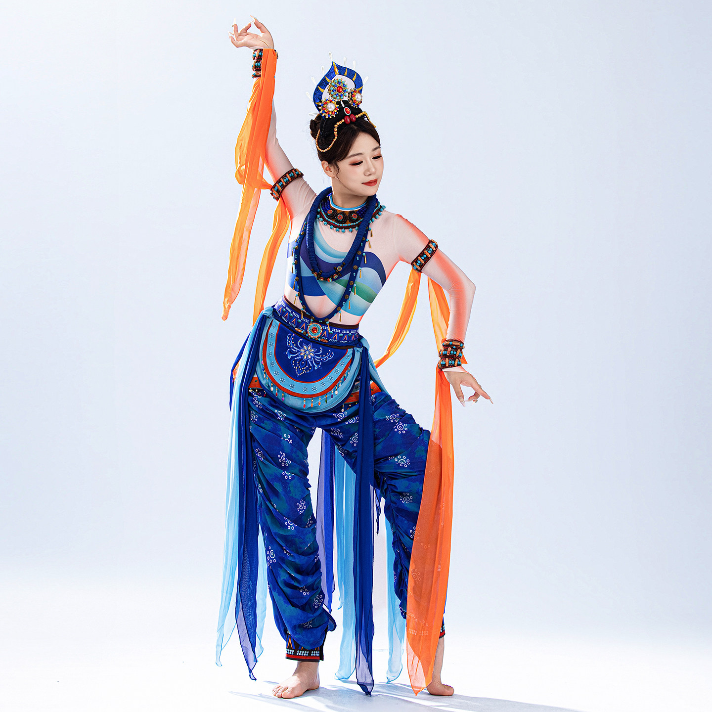 敦煌飞天异域舞蹈服西域丝路胡旋舞服装民族服装女装艺考表演服装图片