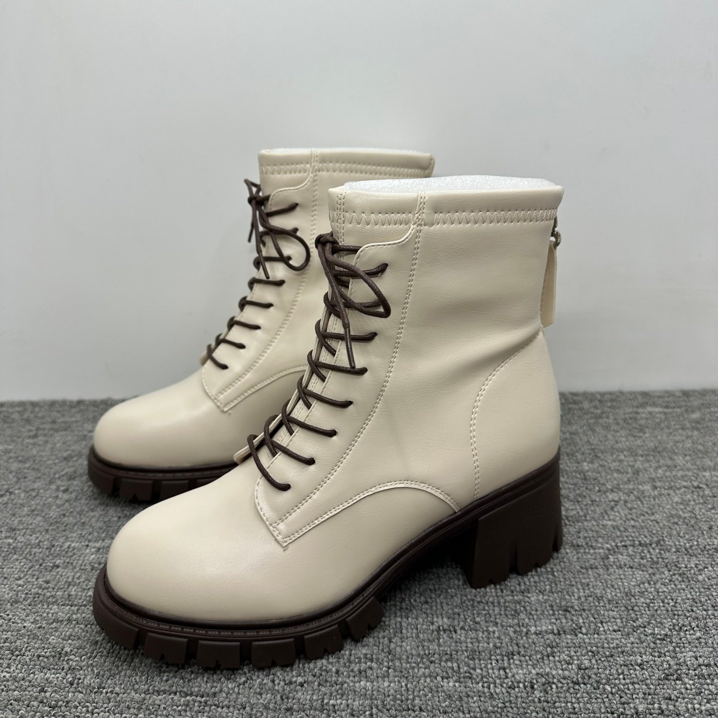 孤品处理38码冬季新款粗跟加绒马丁靴女时尚百搭女短靴英伦风棉靴,女鞋,马丁靴,淘宝优惠券,粉丝福利购,淘宝优惠卷