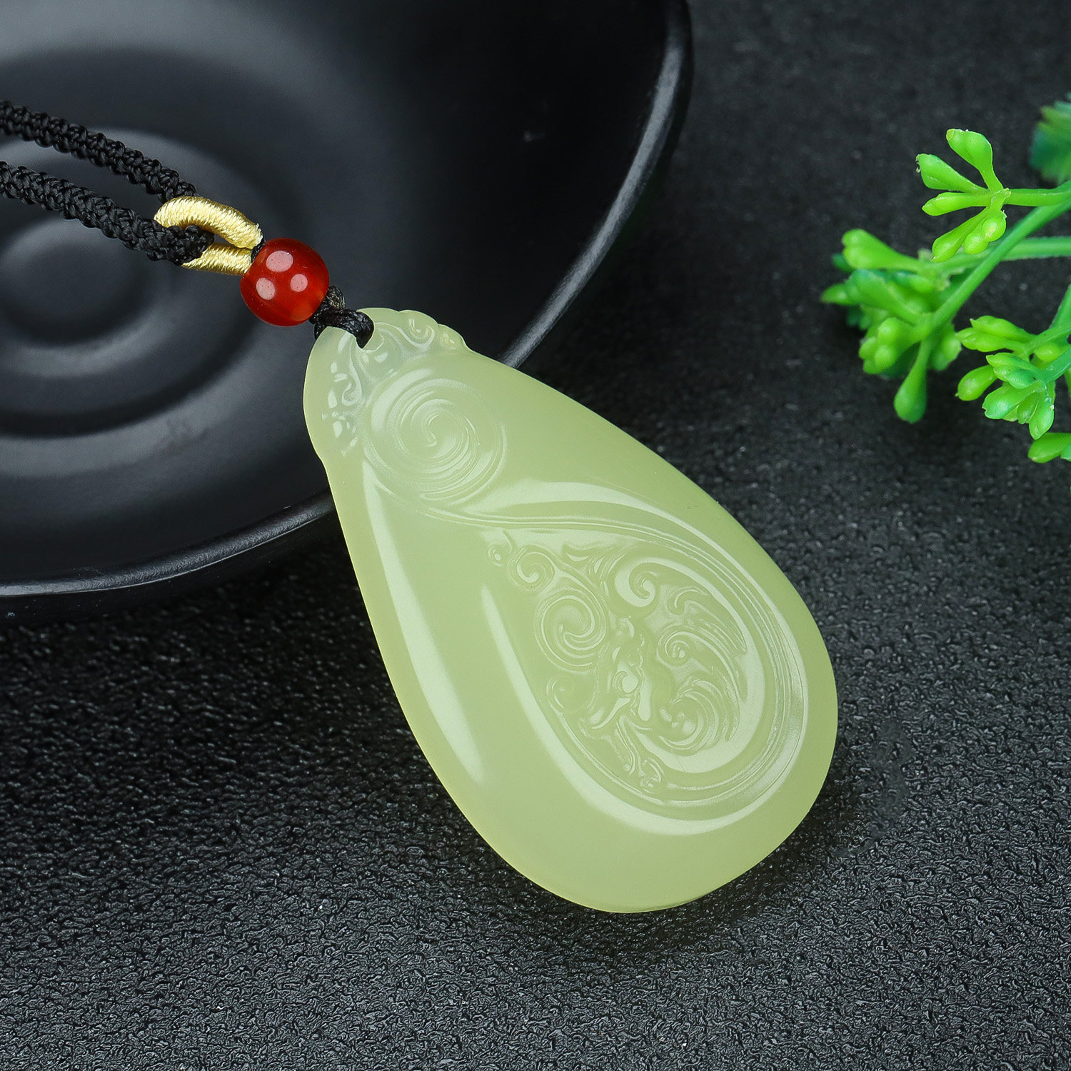和田玉晴水生肖龙牌吊坠黄口仿古如意龙挂件玉石水滴项链玉佩玉坠