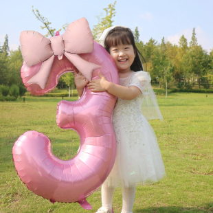 生日粉色蝴蝶结数字气球女孩周岁派对布置场景装饰氛围感拍照道具