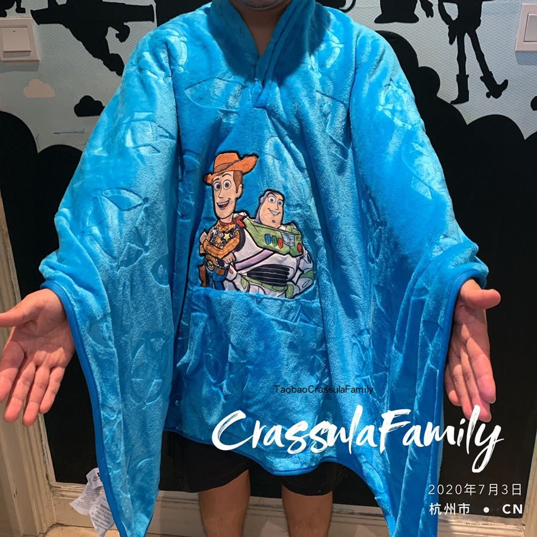 Pixar玩具总动员盖毯巴斯光年胡迪多用可穿戴斗篷毛绒毯电视车载