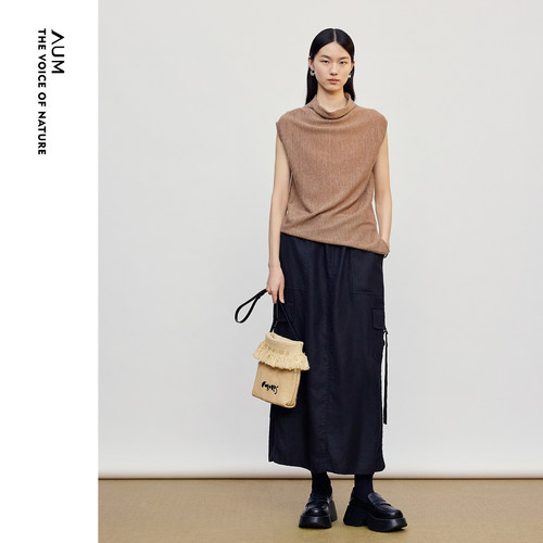 【商场同款】AUM噢姆2026年秋季新款艺术荡领精纺丝毛针织上衣女
