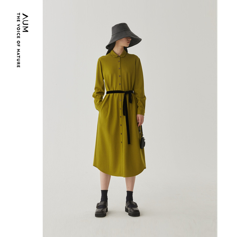 衬衫式连衣裙设计，可单穿或外套穿着