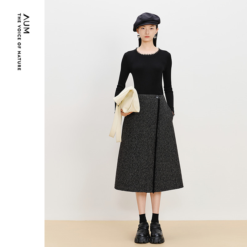 【商场同款】AUM噢姆冬季绵羊毛针织黑色圆领套头打底衫上衣女款