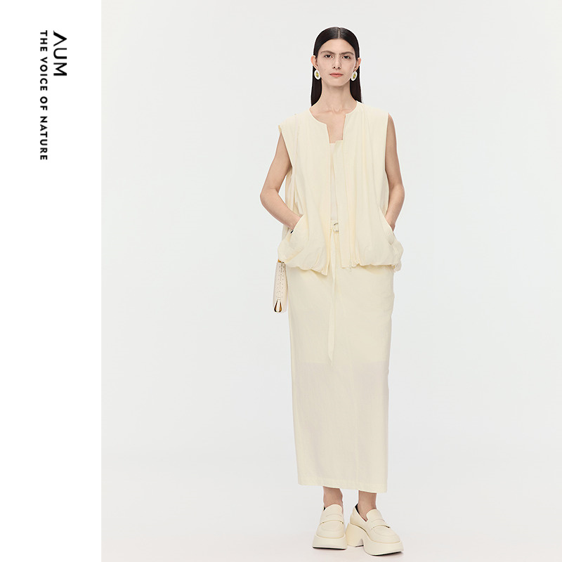 【轻松套装】AUM噢姆2025年秋季新款弹力府绸花苞马甲休闲半身裙
