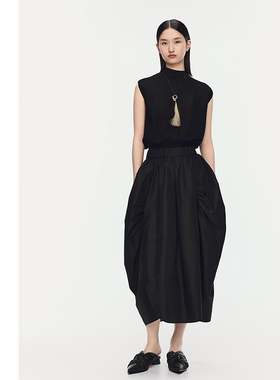 【商场同款】AUM噢姆2025年秋季新款宽松设计感长款花苞黑色半裙