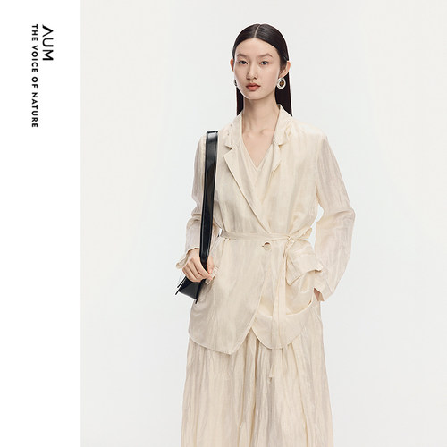 【商场同款】AUM噢姆春季进口亮光缎褶饰腰带优雅宽松西装外套女