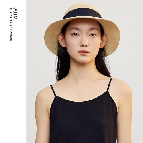 【灵感搭配】AUM噢姆2026年夏季新款宽帽檐艺术织带休闲草编帽女