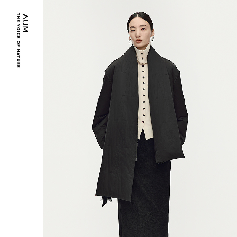 【商场同款】AUM噢姆2025年冬季新款短款可拆卸围巾黑色羽绒服女