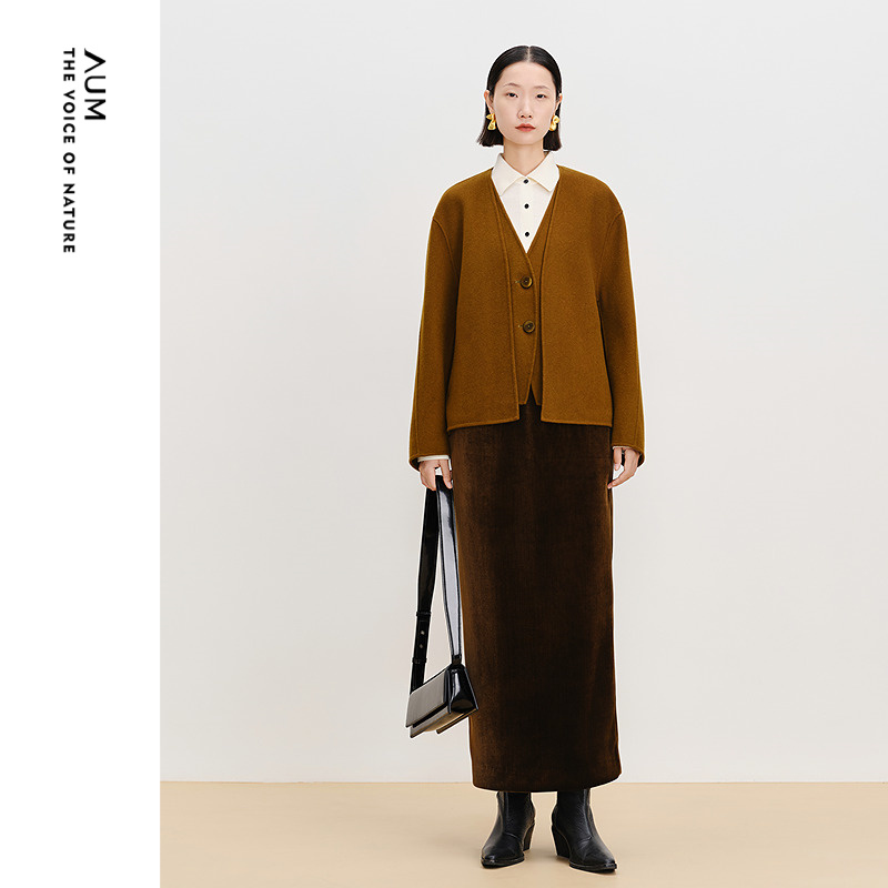 【商场同款】AUM噢姆冬季羊毛双面呢V领直身假两件文艺短款外套女