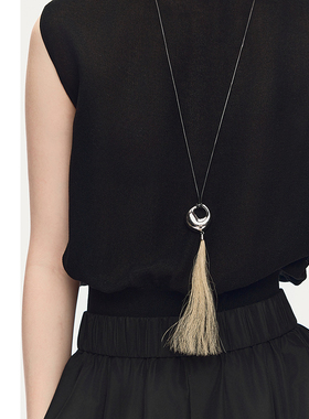 【灵感搭配】AUM噢姆2025年秋季新款时尚休闲流苏形金属马毛项链