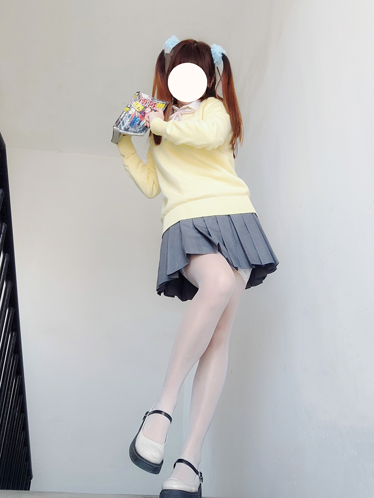 原创JK制服套头小鸡黄套头毛衣秋