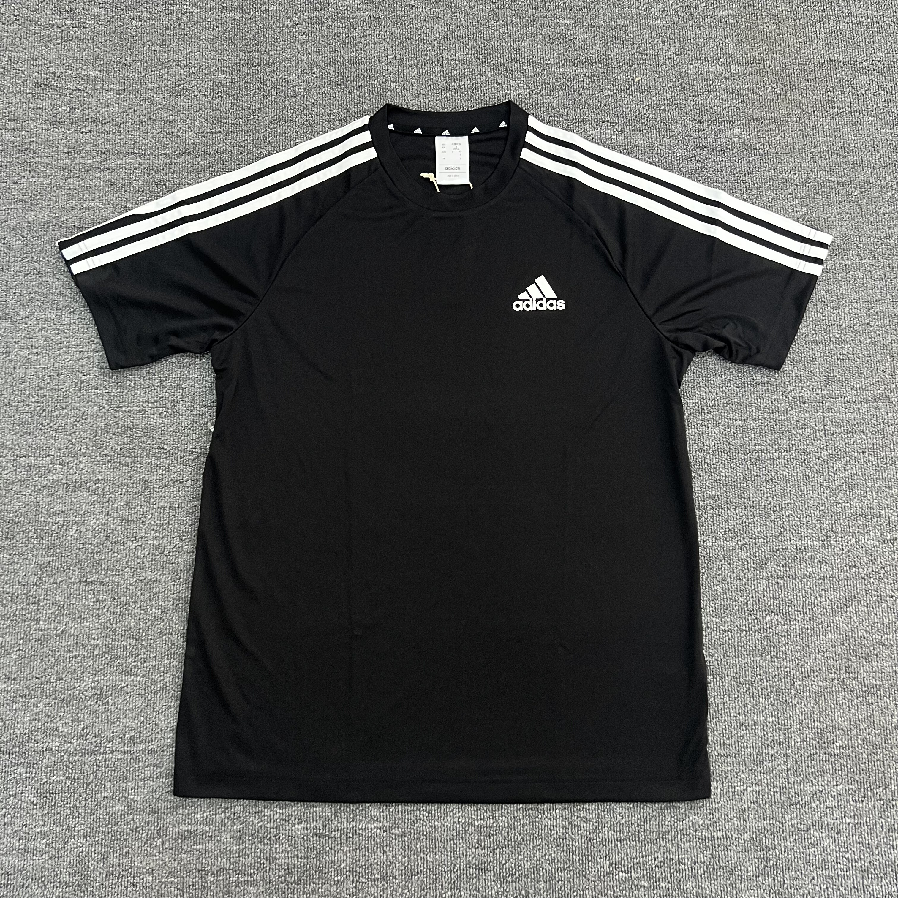 Adidas阿迪达斯三条纹短袖T恤男夏季速干透气运动休闲半袖KU3918