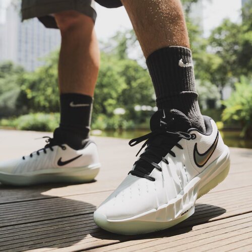 耐克Nike男子Air Zoom G.T Cut耐磨防滑包裹实战篮球鞋HV9775-101