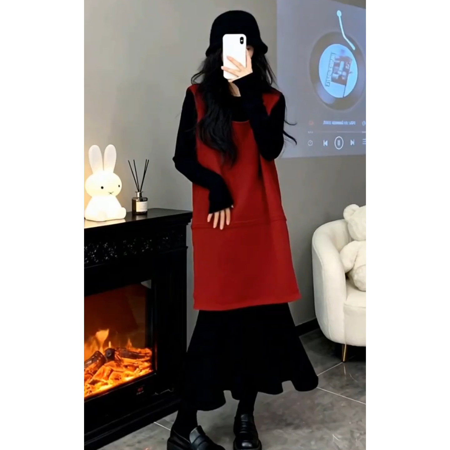 过年新年战袍红色针织连衣裙子女早春2026新款高级感长裙两件套装