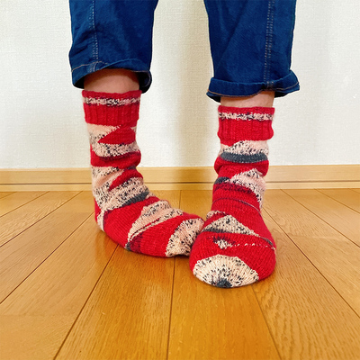 Opal菱形格袜子进口袜子线段染色