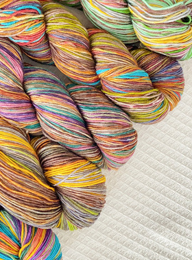 土耳其Uneek Fingering 进口美利奴羊毛围巾毛衣编织线段染线春秋